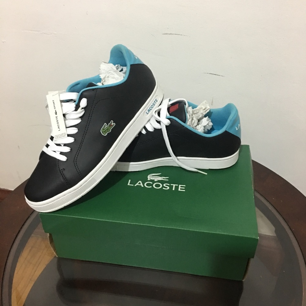 Lacoste Men’s leather classic sneaker! Brand new
